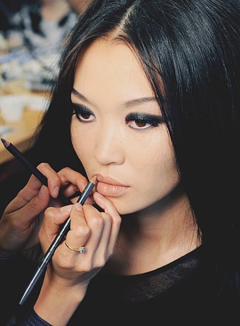 asian-lipstick-make-up